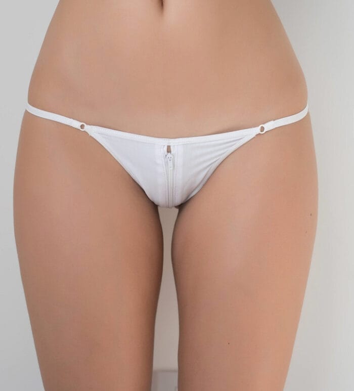 Tanga blanca con cierre total